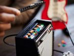 LEGO® Ideas Fender® Stratocaster™ - Image 15