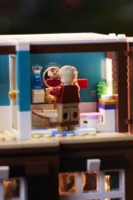 LEGO® Ideas Home Alone - Image 17